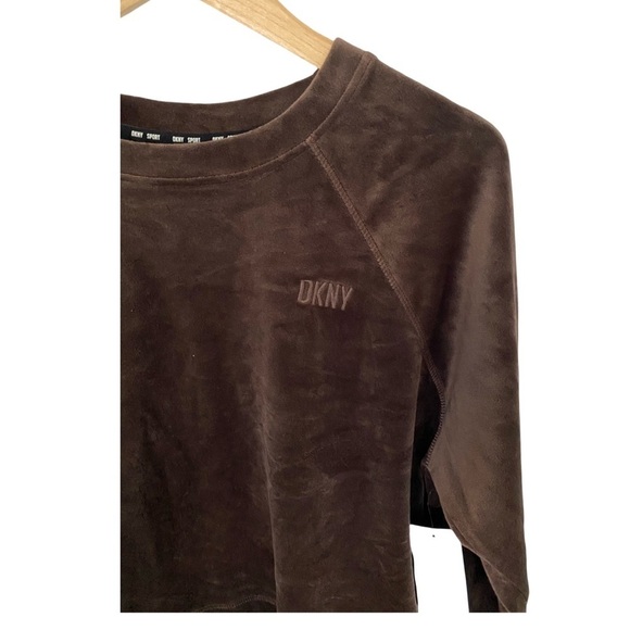 DKNY Sport Long Sleeve Brown Velour Crewneck Pullover Sweatshirt NWT Size M - Picture 3 of 7